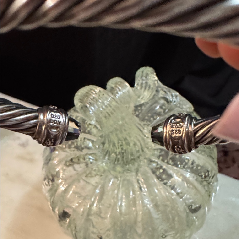 David Yurman, authentic cable cuff. - Picture 4 of 9